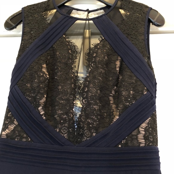 Navy gown - Picture 4 of 6